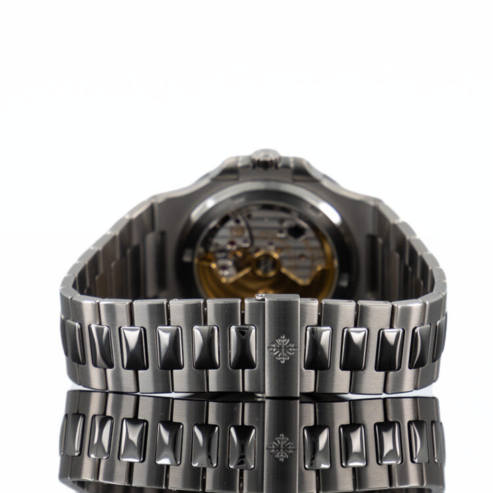 Patek Philippe Nautilus 5711 Blue Dial 40mm Steel