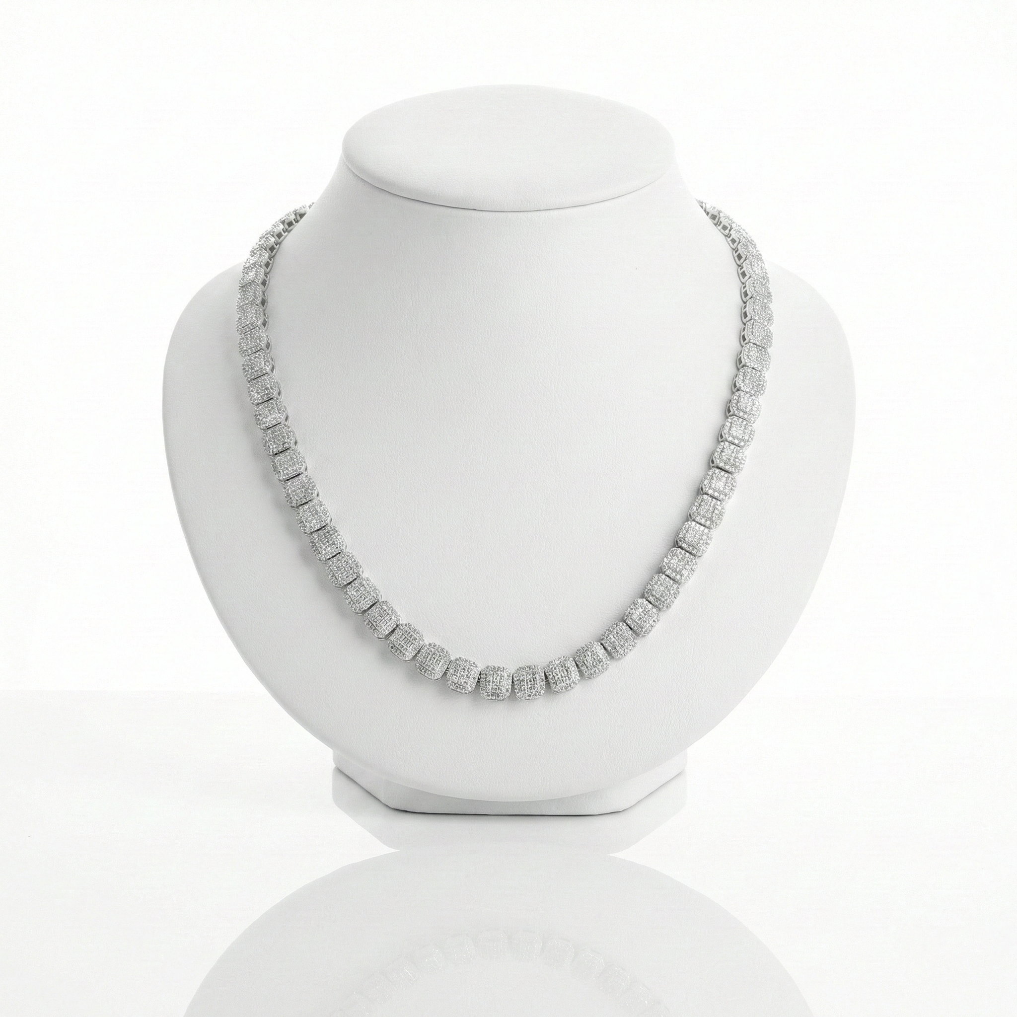 Luxury Tennis Chain with Round Cut Pavé Diamonds