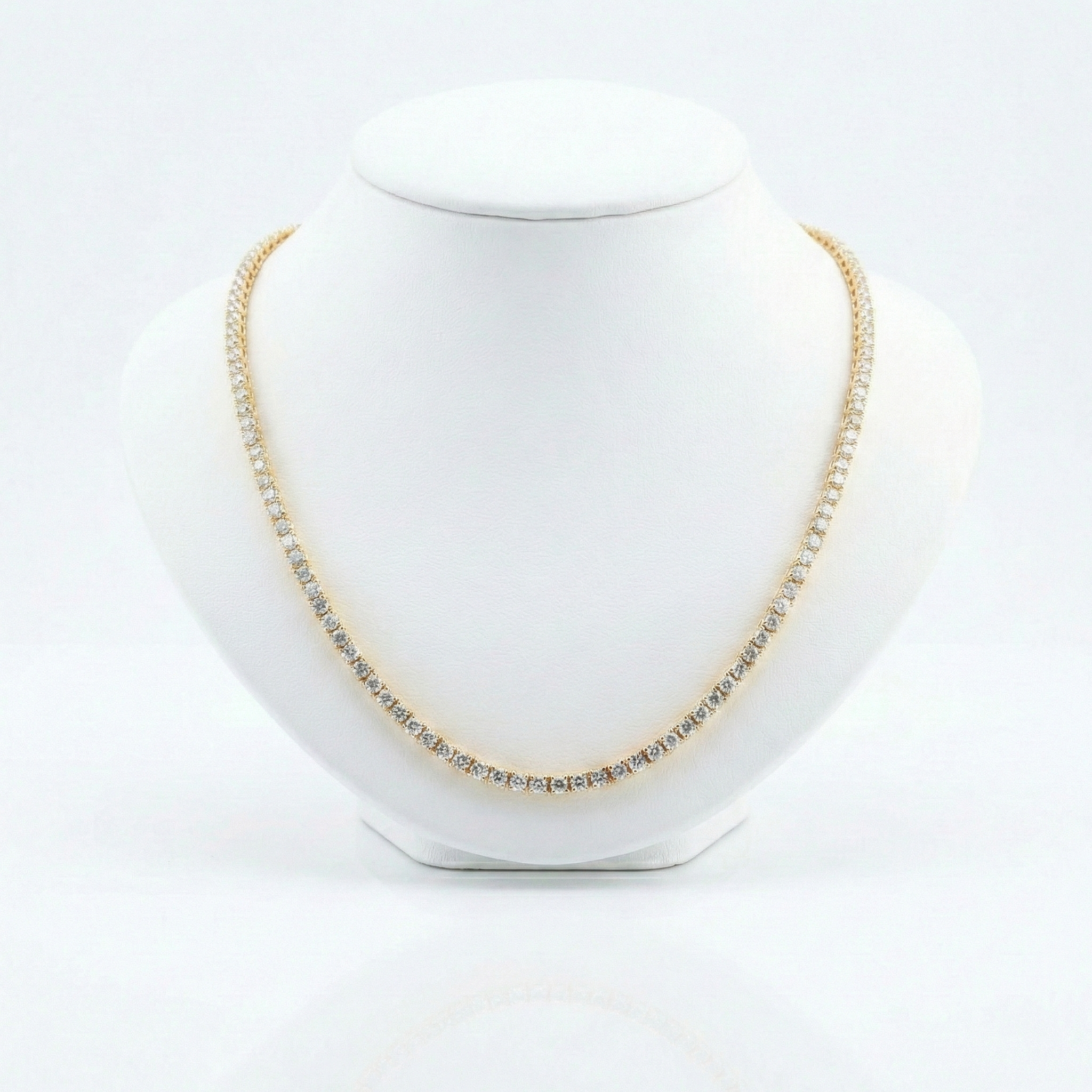 Illusion Set Round Cut Diamond Tennis Chain