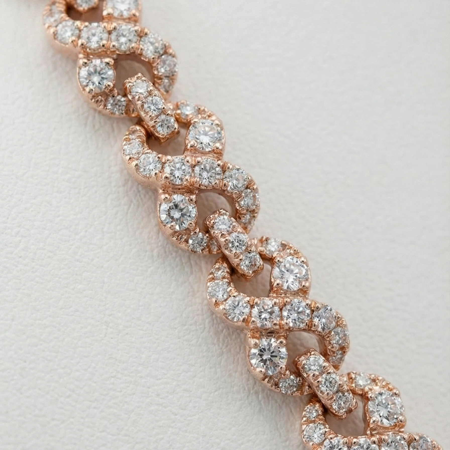 Solid Gold Round Cut Diamond Pavé Twisted Necklace
